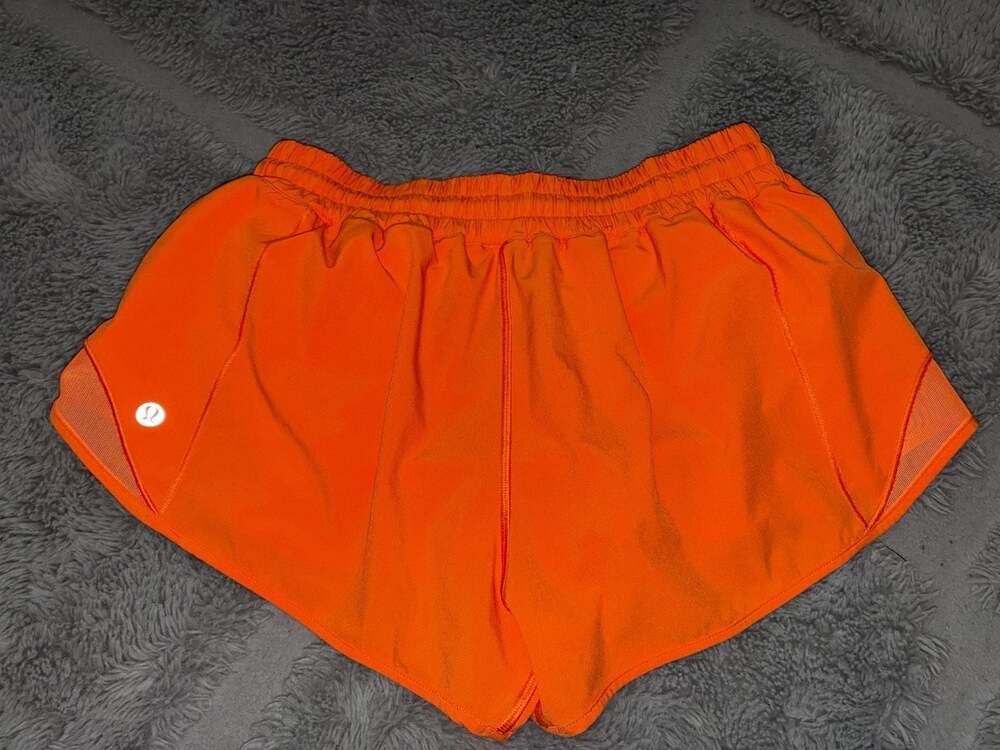 Lululemon Hotty Hot Low-Rise Running Shorts in Highlight Orange Size 8